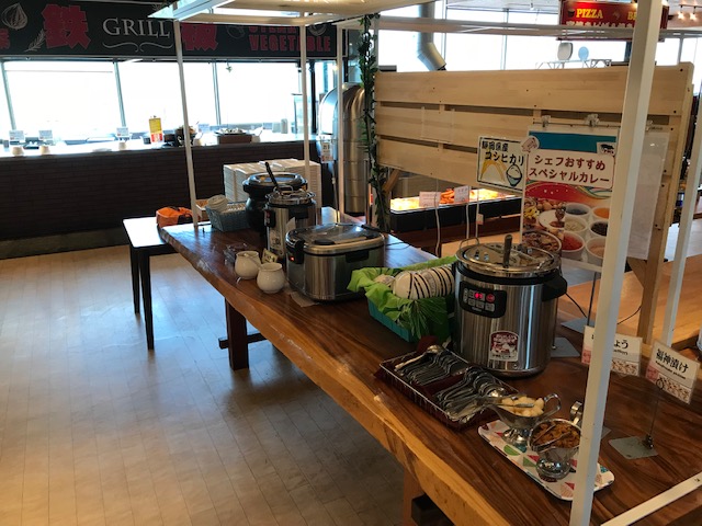 食べ放題バイキング