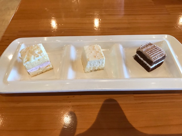 食べ放題バイキング