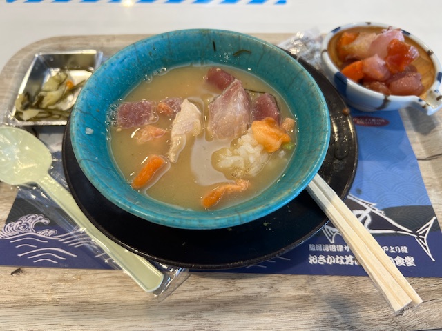 おさかな丼屋 とと丸食堂海鮮丼 (3)