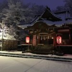 山中諏訪神社は本当に行ってはいけない神社なの ？ 怖い噂の裏に隠された静かな素敵な雪夜の癒しの空間
